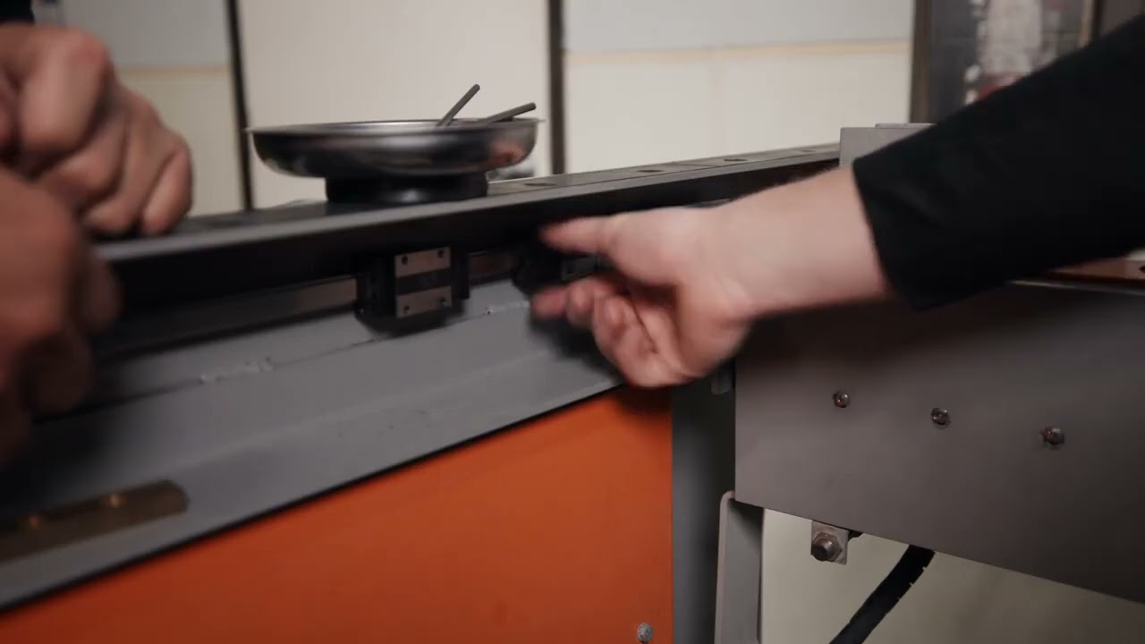 How to Change Linear Guide Bearings and Rails