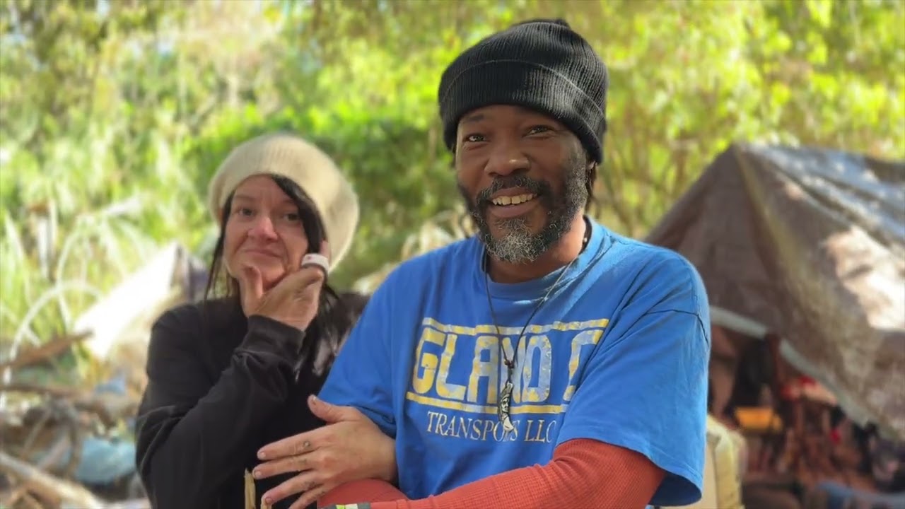 Homeless Couple In Florida Shows Us How They Are Living Inside Their Tent