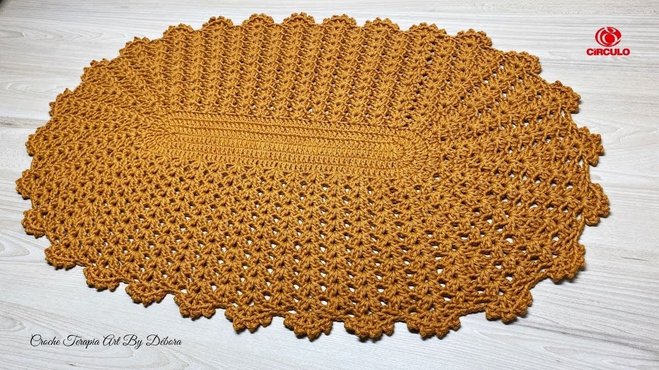 Tapete Oval em Crochê Caramelo