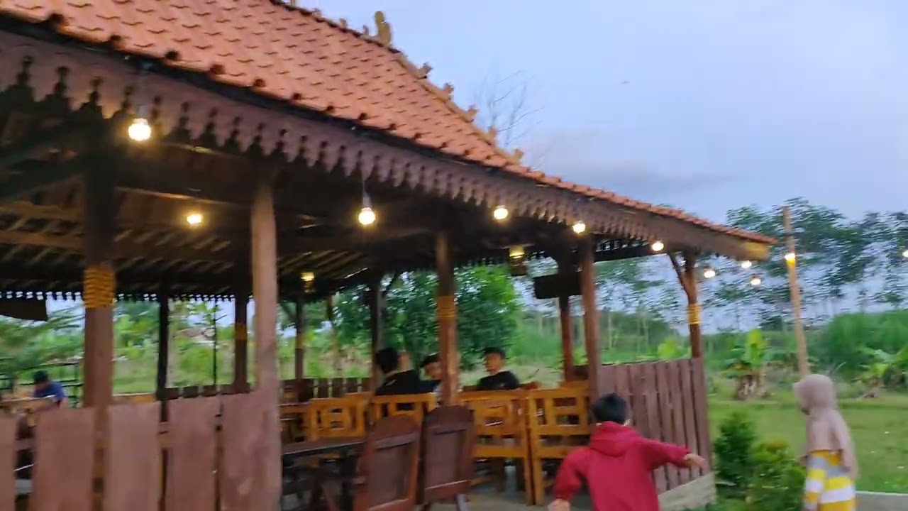 diangkringan cak jo khlitik desa bolorejo kec.kauman tulungagung