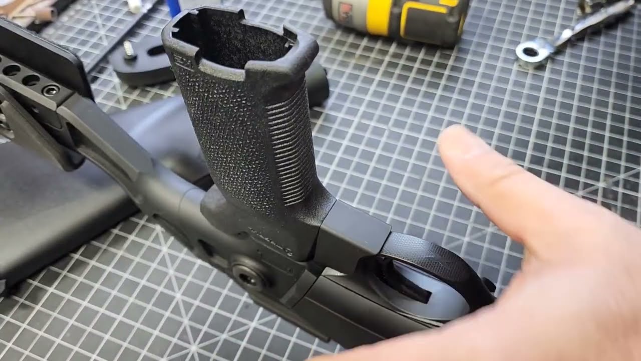 How to install you Chisel Machining fixed or folder for your Beretta 1301