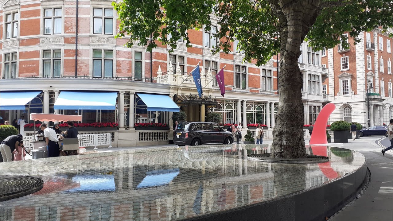 Magnificent Homes Surrounding Grosvenor Square | London Architecture