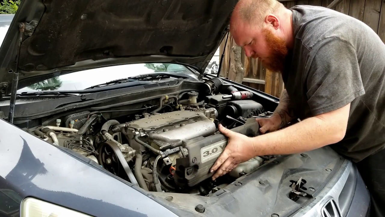 Замена ремня ГРМ и водяного насоса Honda Accord V6 2007 года с регулировкой клапанов