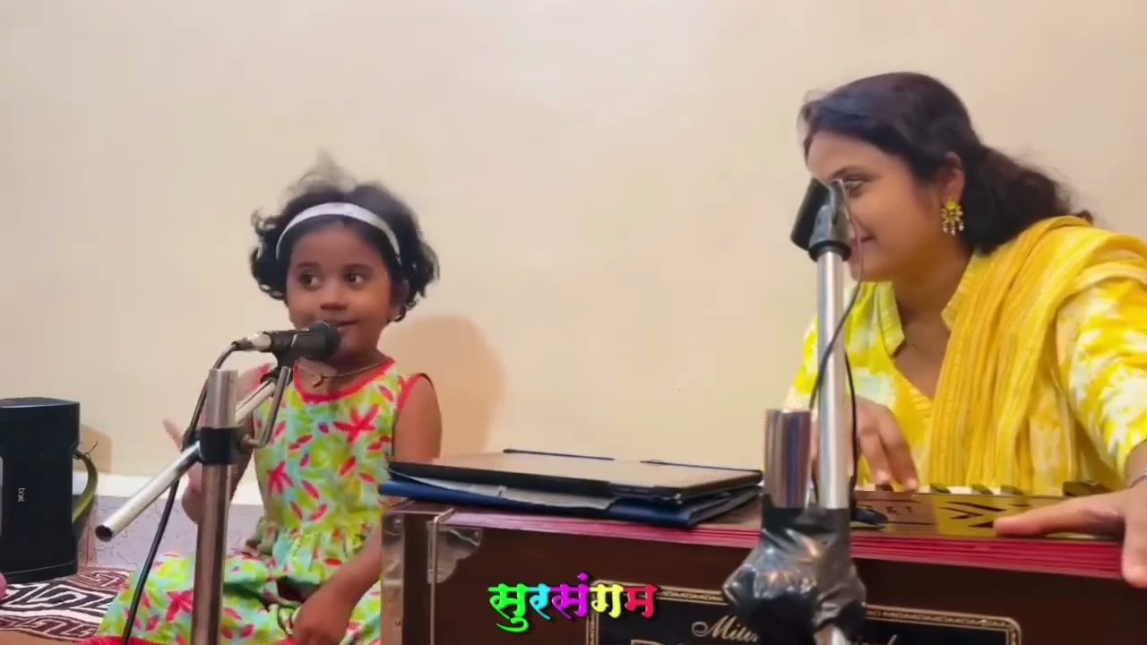 चुपके चुपके रात दिन आशु बहाना याद हैं।।बहुत ही प्यारी आवाज है बच्ची का,💞 दिल से लव यू 💓💓
