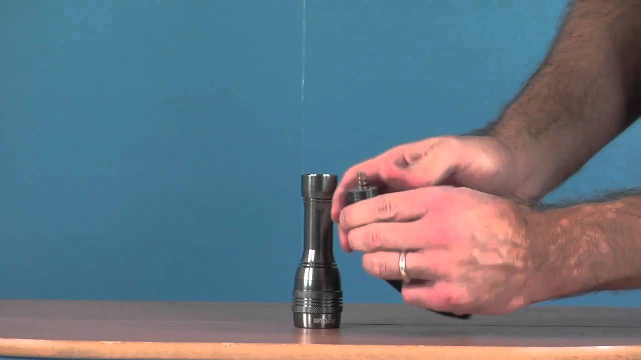 Intova Mini LED Torch - www.simplyscuba.com