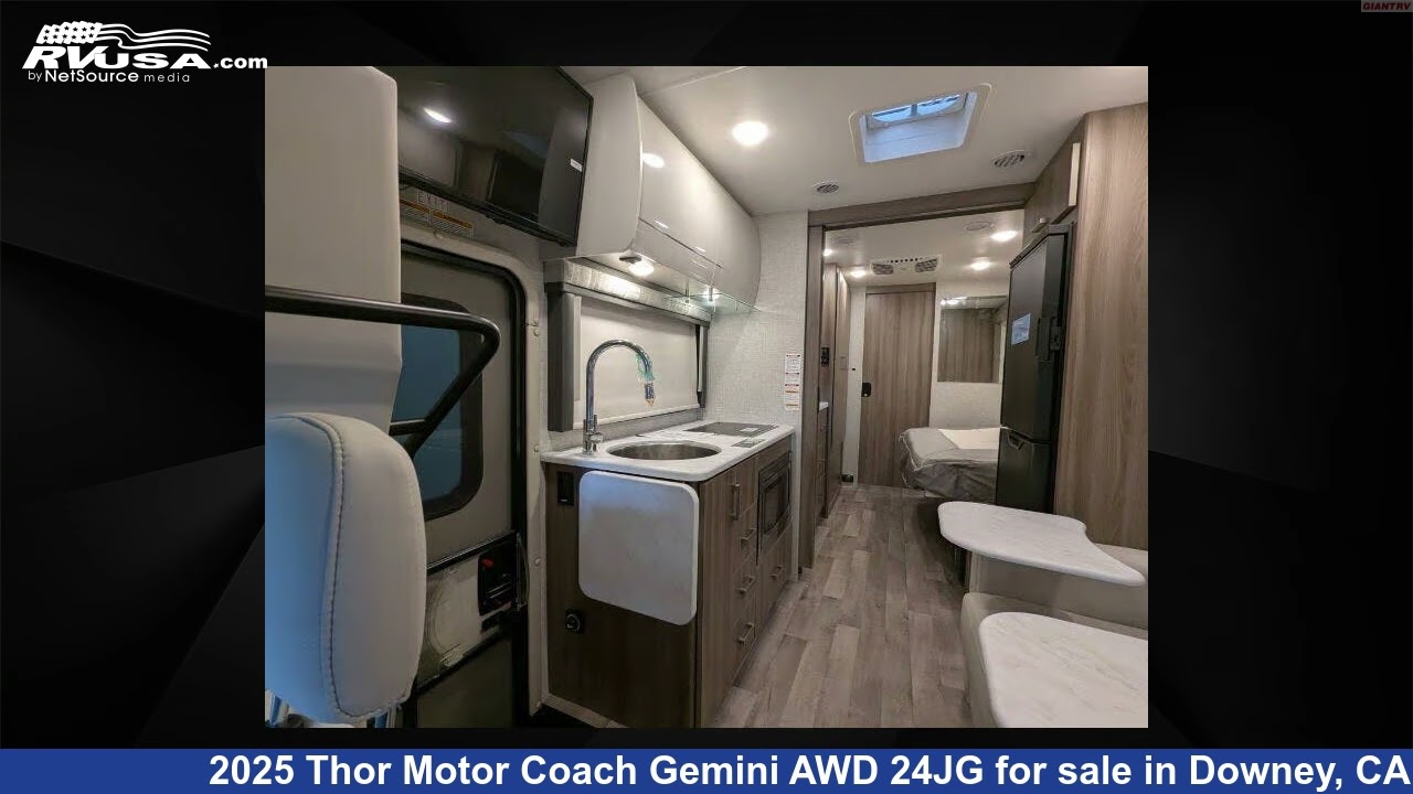 Beautiful 2025 Thor Motor Coach Gemini Class C RV For Sale in Downey, CA | RVUSA.com