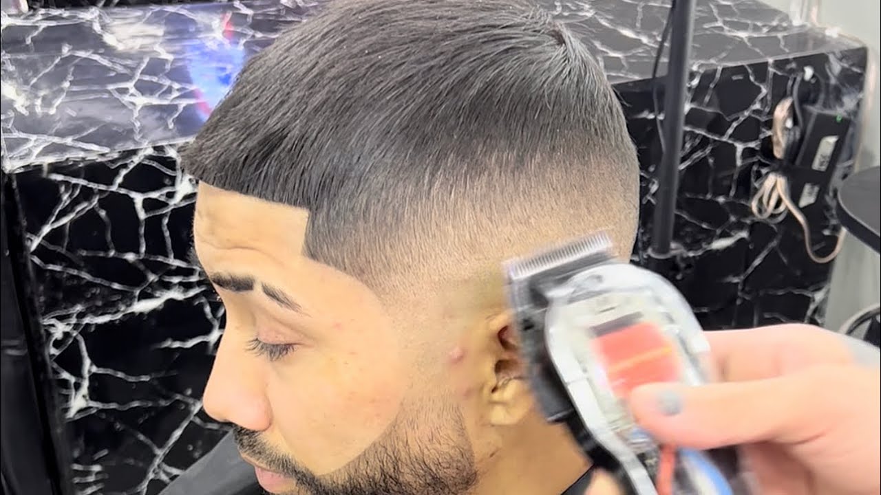 Corte con navaja 🪒 (mid-Fade con navaja )corte del d&iacute;a a d&iacute;a