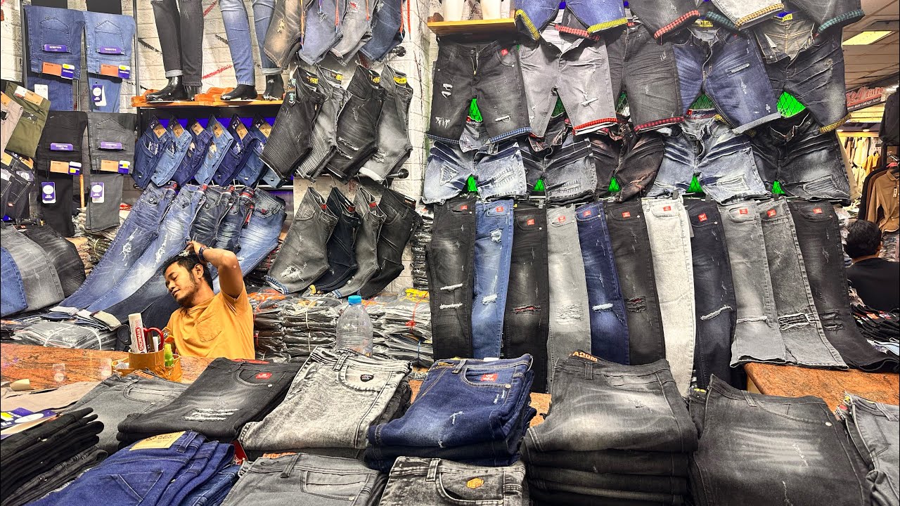 Belanja celana jins. Celana Levi’s Dn baju kemeja d pasar metro tanah Abang jakarta