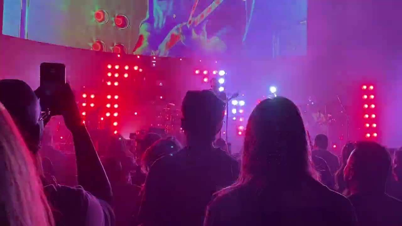 Kings Of Leon -Black Thumbnail Tampa,Fl 1-31-26