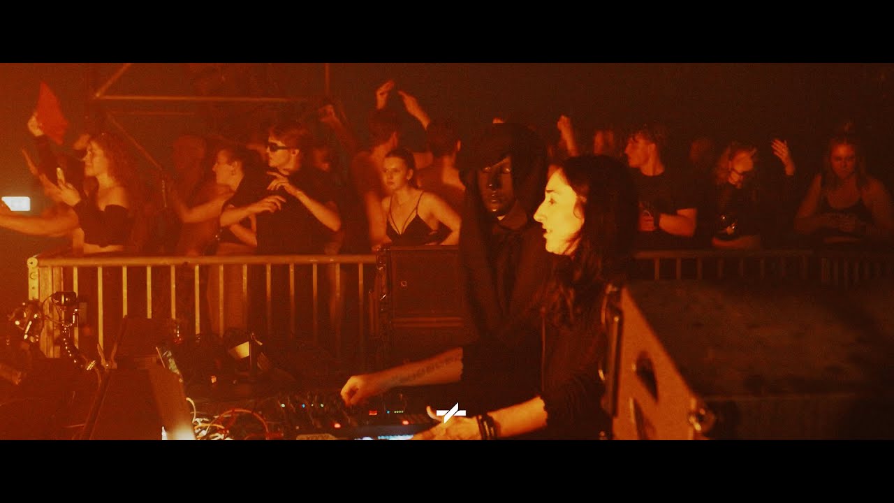 Paula Temple b2b SNTS (CUT) –/– TEGENDRAADS 2023