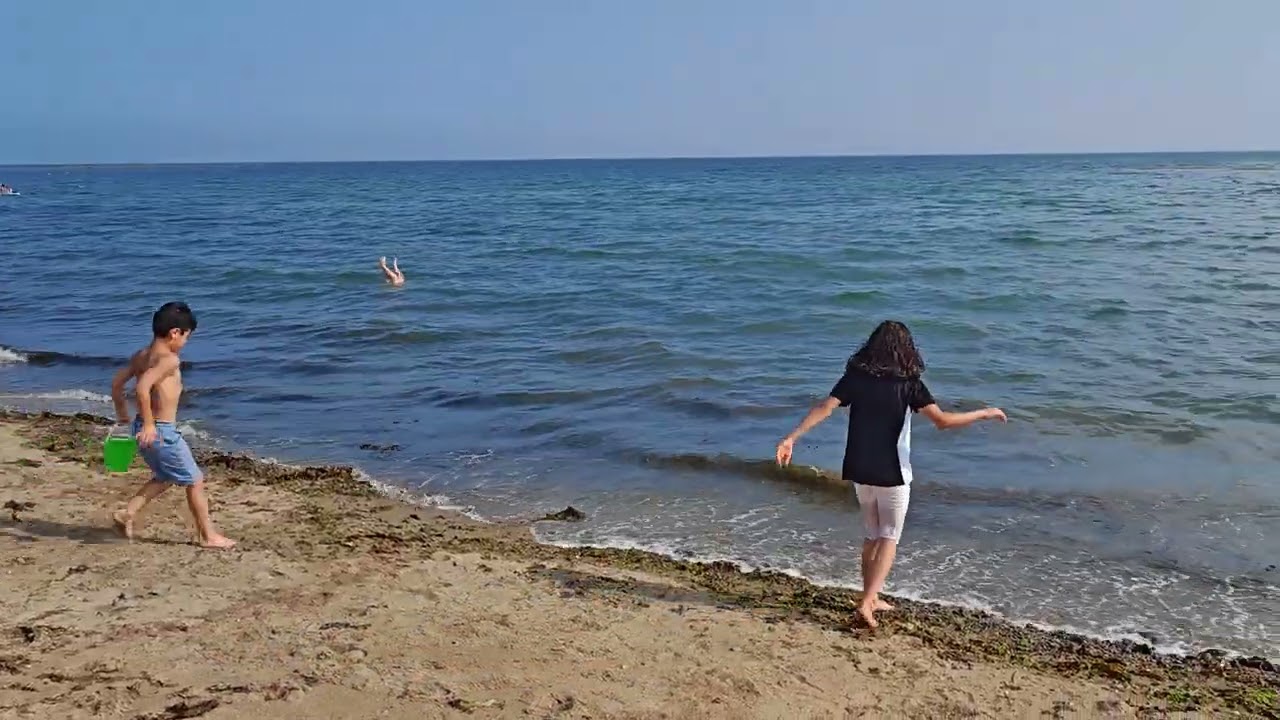 على شاطئ تمبل تاون On Temple Town Beach 