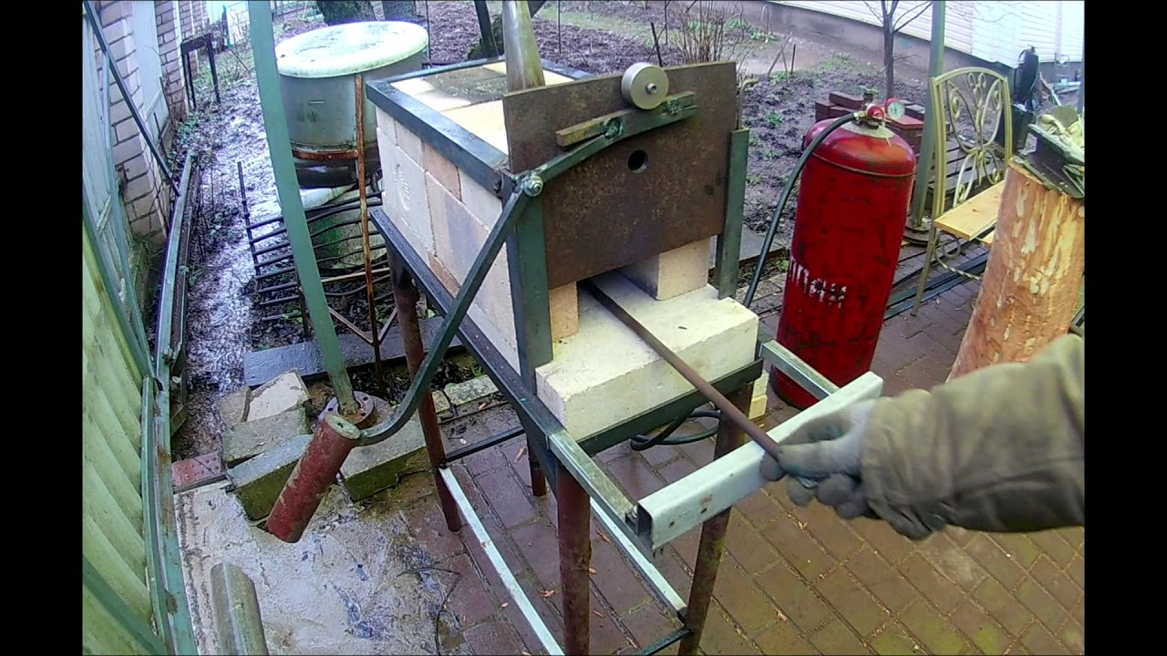 Газовый горн  с инжекционной горелкой.