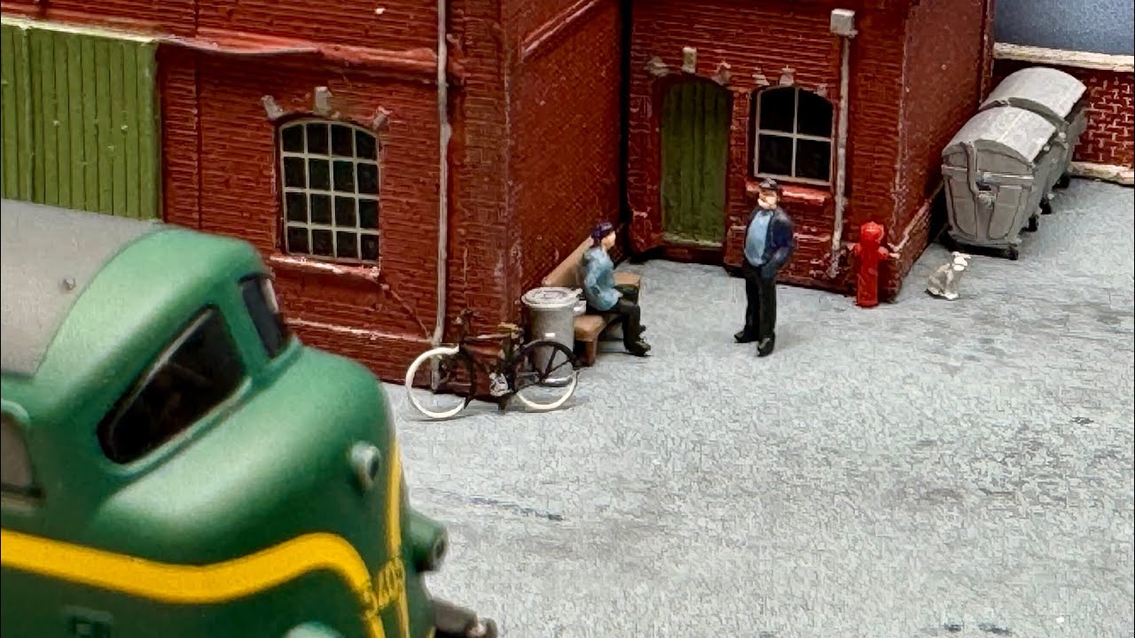 The Shunting Ledge - a Z scale Inglenook layout