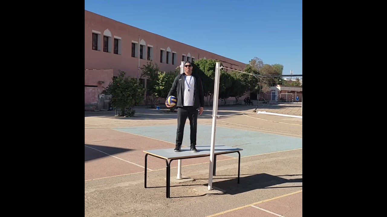les gestes d'arbitrage de volleyball original eps Maroc taroudantالحركات التحكيمية للكرة الطائرةfun