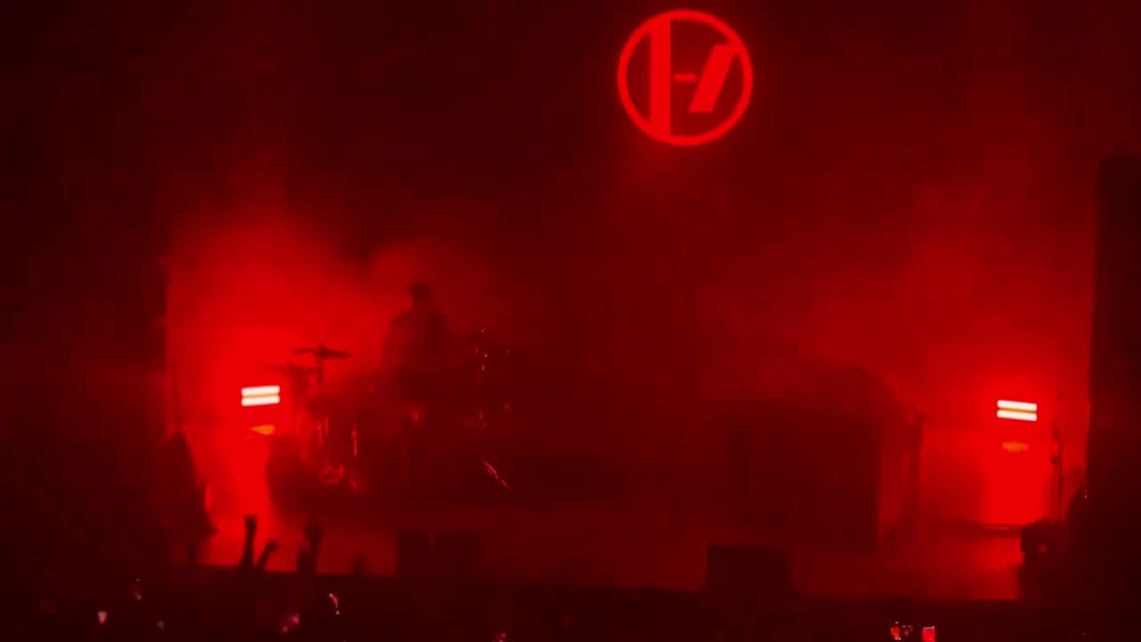 Twenty One Pilots – “Holding On To You” LIVE at the Newport (Album Release) Columbus, OH 5.24.24