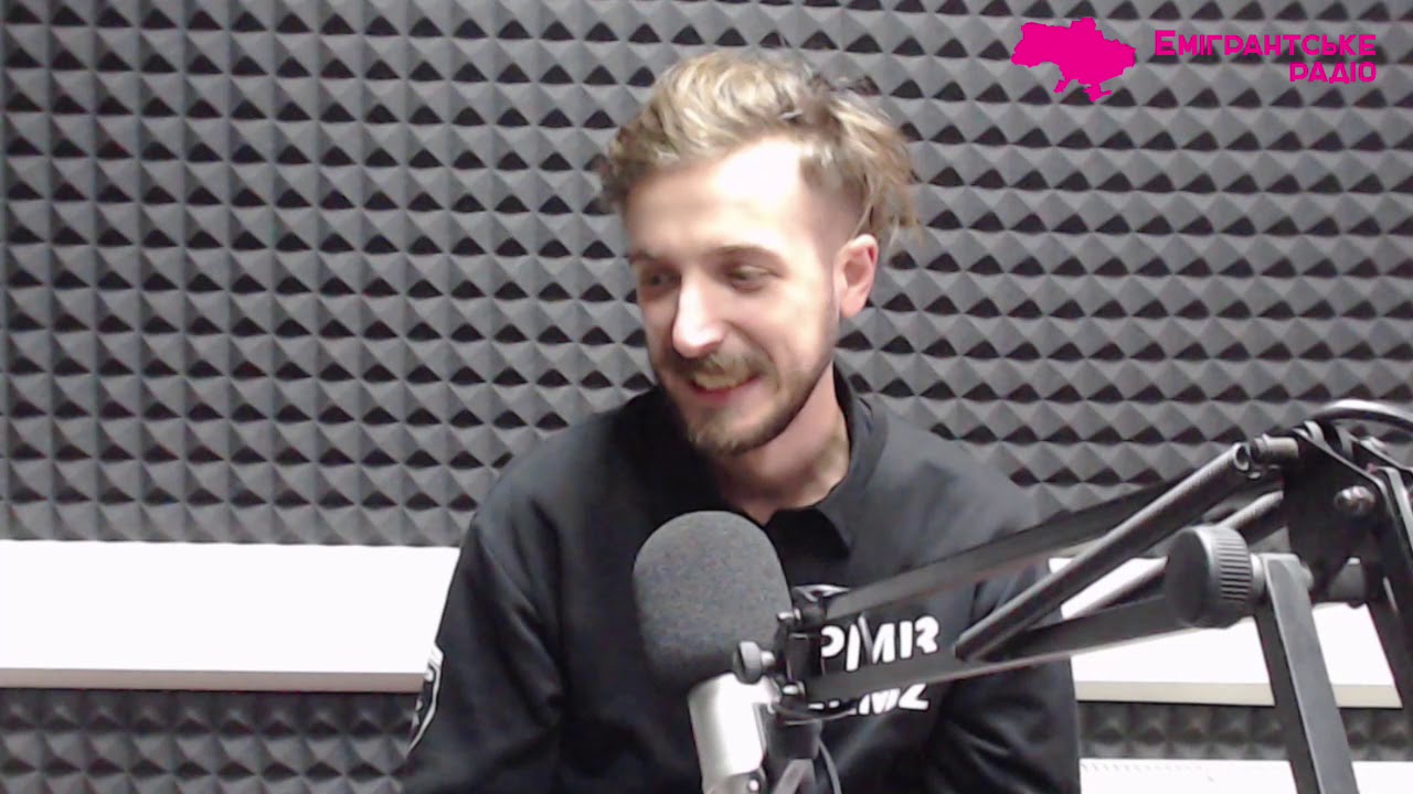 Гість - кулеметник, поет, автор тексту до пісні 