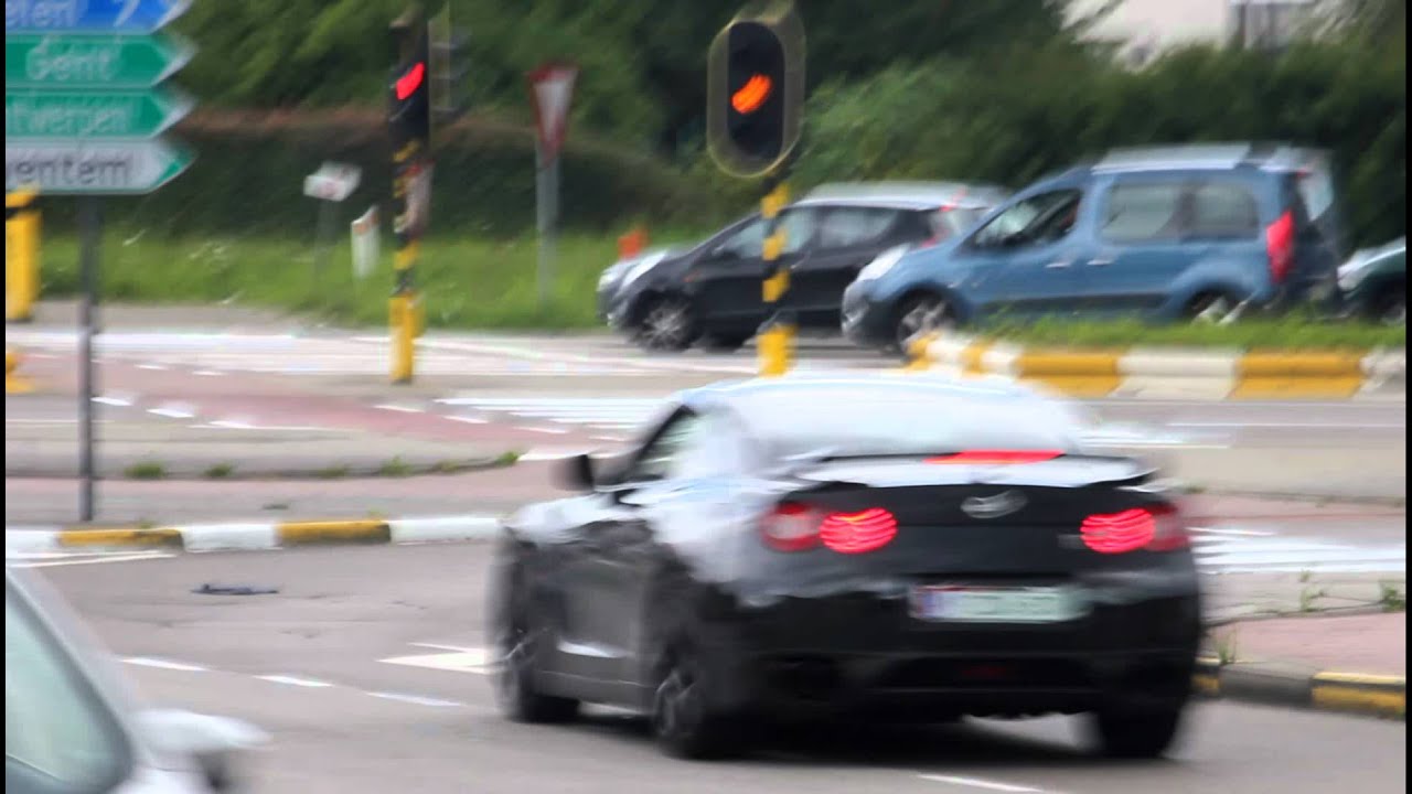 Nissan Gt-r . Lovelysound !