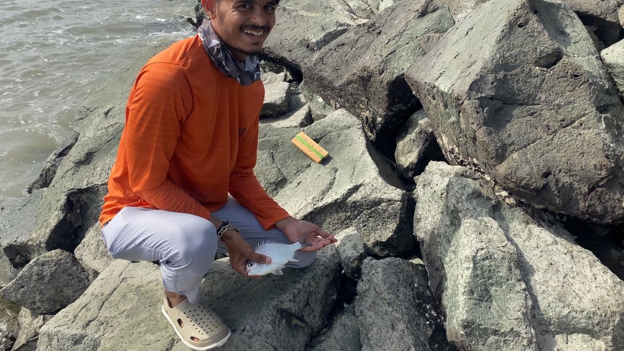 Fishing at Rozi port Jamnagar. #fishing #saltwaterfishing #freshwaterfishing #youtube