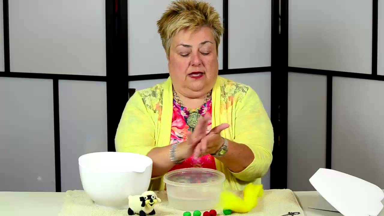 How to Make Felt Balls [Felting TV #06]