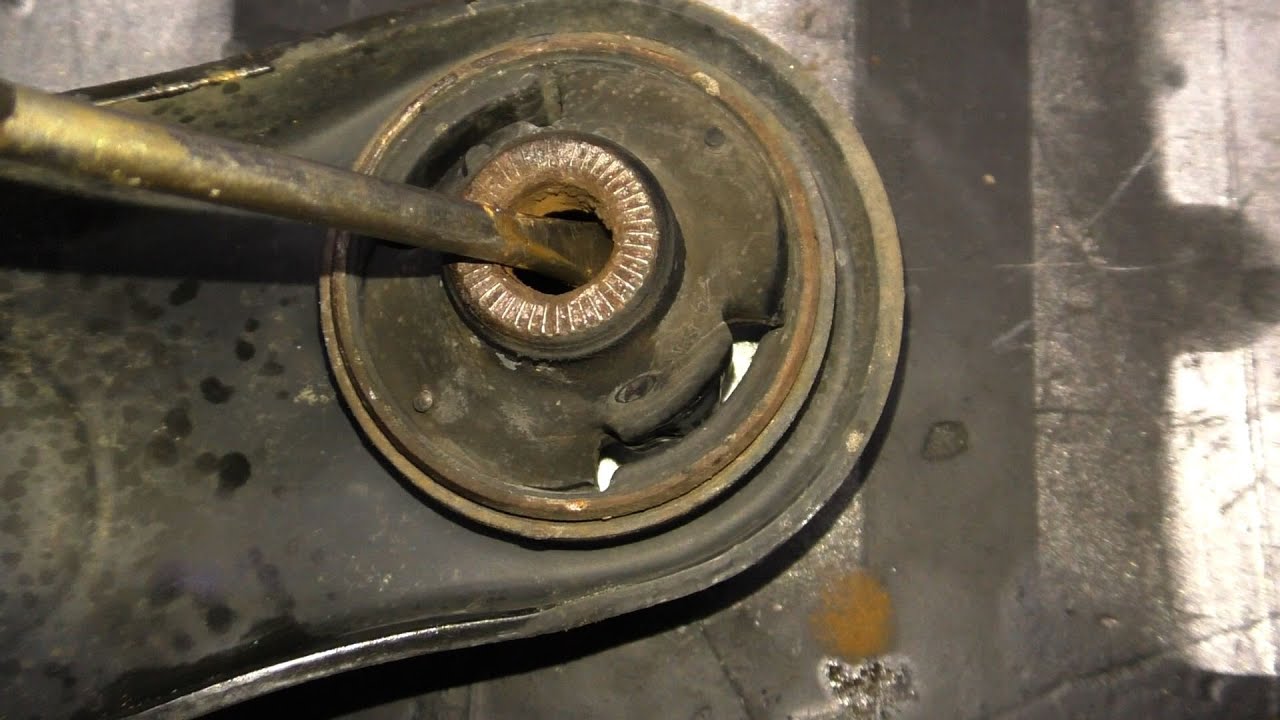 Hyundai Elantra Front Control Arm Replacement