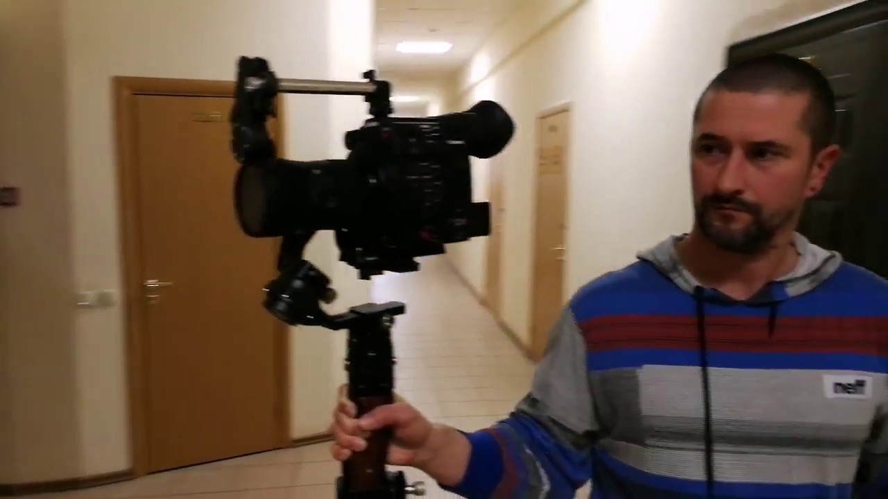 Tilta Gravity G2x, Canon C200 + Sigma 18-35/1.8, Tilta Nucleus-M