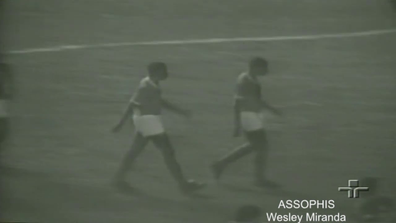 Santos 4x2 Guarani - 02/08/1972 - Hat-Trick do Rei Pelé