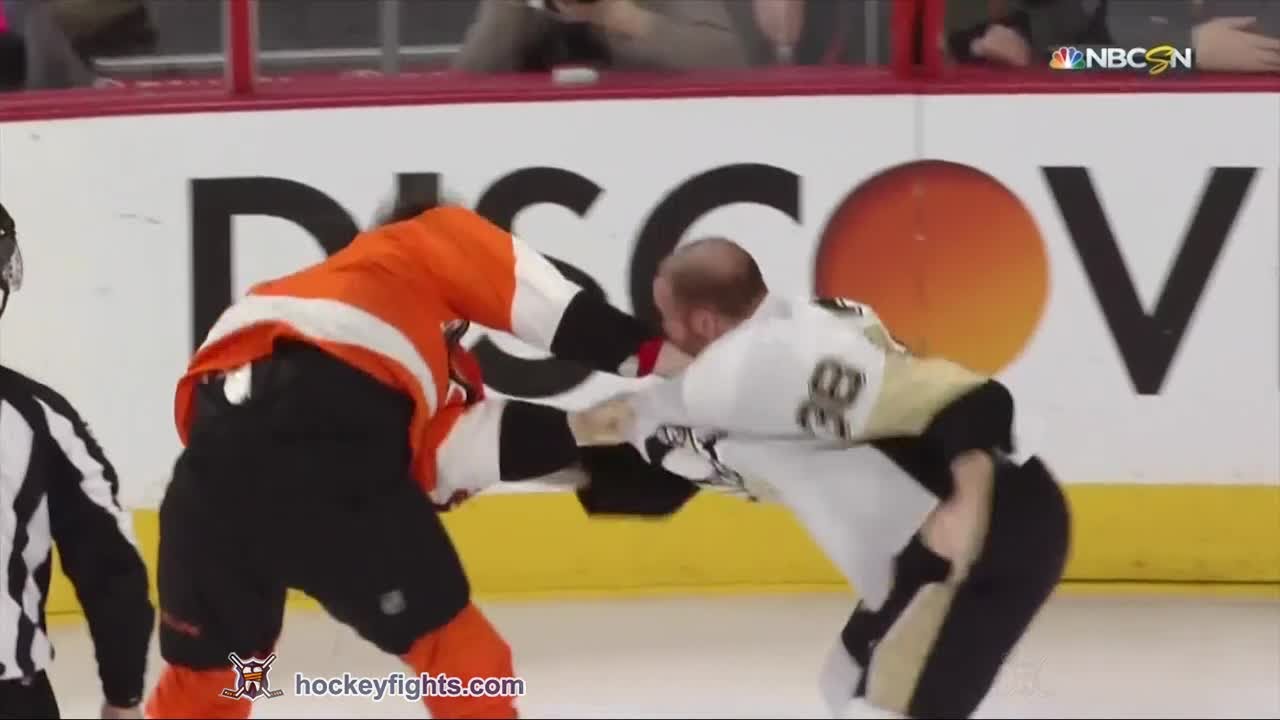 Zach Sill vs Michael Raffl Jan 20, 2015