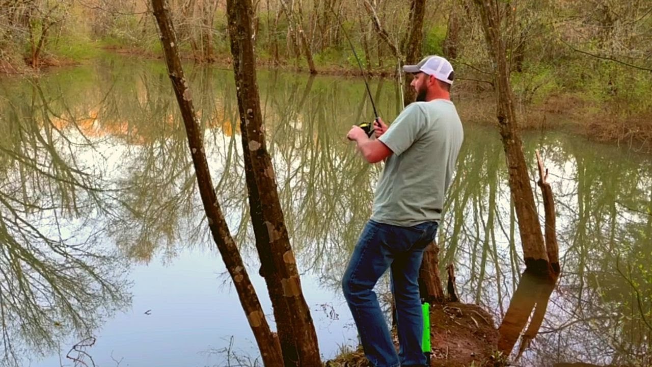 Bank Fishing with WORMS in FLOODED CREEKS
