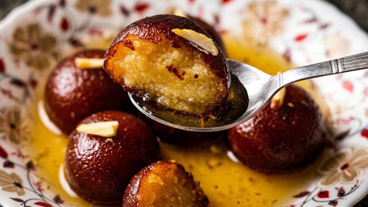 Gulab Jamun Recipe 😍 | Soft & Juicy Halwai Style Gulab Jamun at Home | Ramzan Special