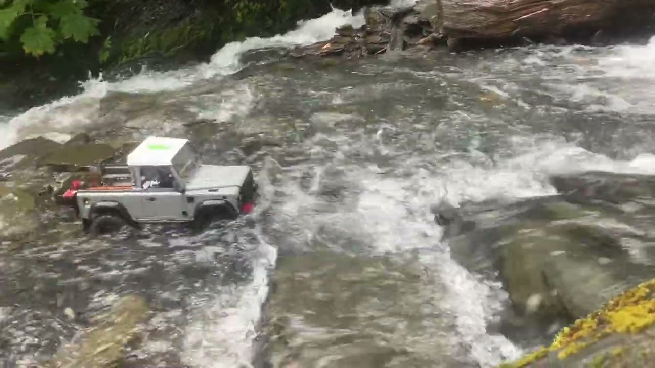 Rc4wd D90 kit. River crawl in Valdez Alaska 
