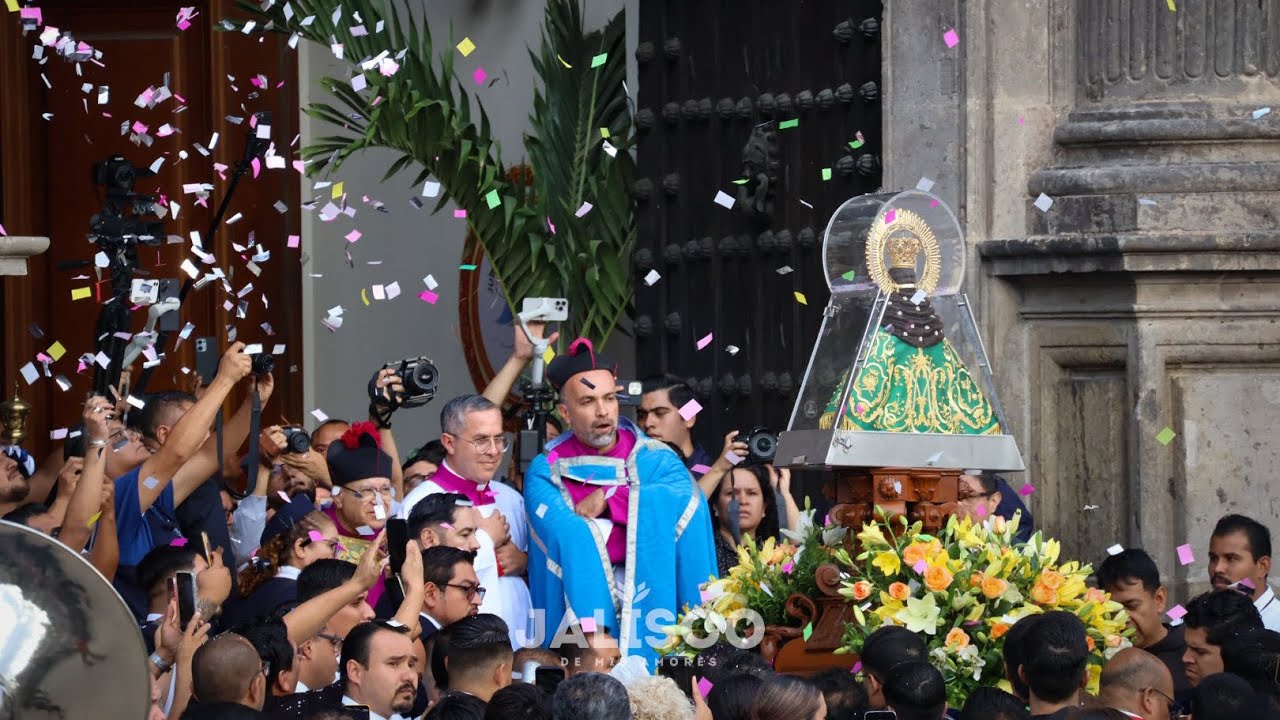 Emotiva llegada de la Generala a la Catedral de Guadalajara | #RomeríaDeZapopan