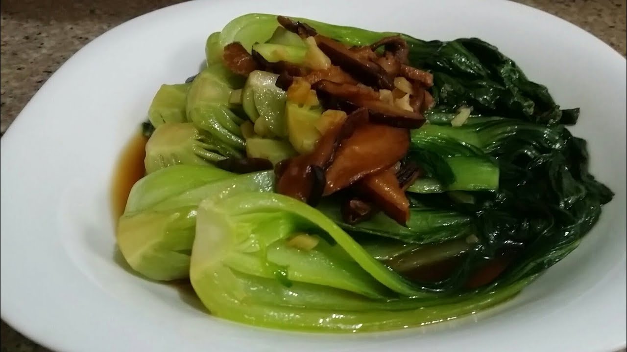 Bok choy with shitake mushroom in oyster sauce