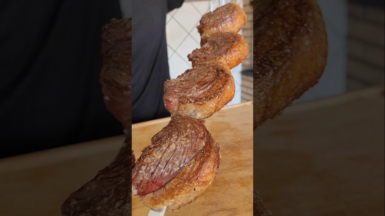 Picanha Fatiada (cox&atilde;o duro) no Espeto #carne #churrasco #churras #churrasquinho #omaurolaverde