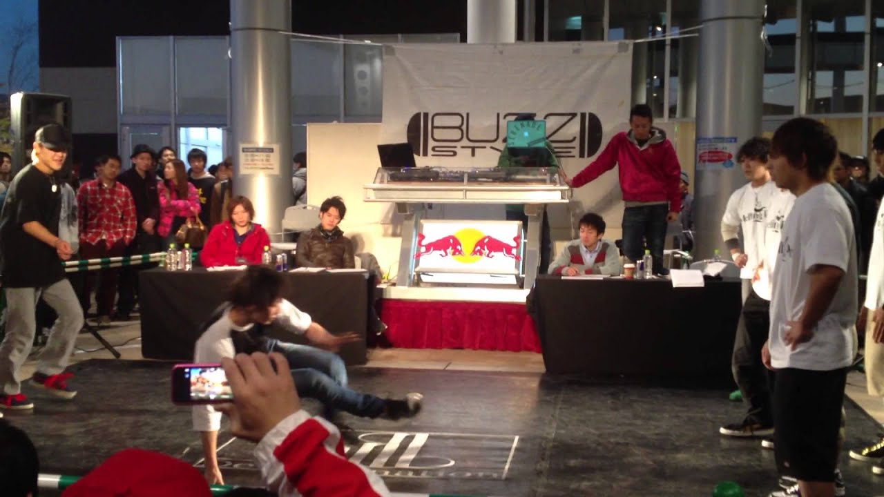 BUZZ 2012 L'AZOOL vs Melting Pot Best4