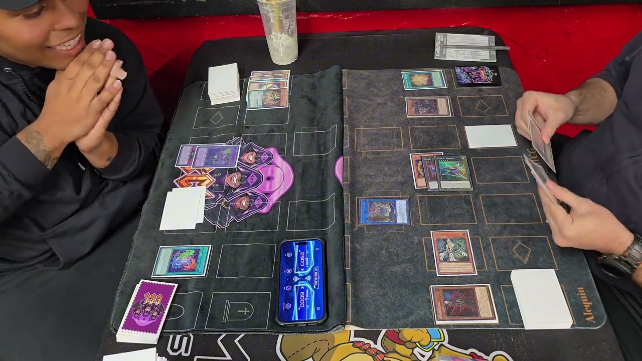 Yugioh Locals Lunalight 60 cards vs. Vanquish Soul K9