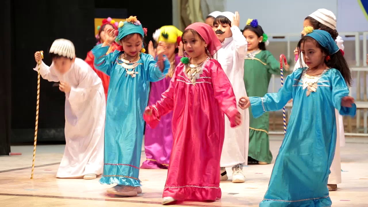 مدارس ابن مسعود الخاصة ( استعراض علي اول الطريق الزراعي )