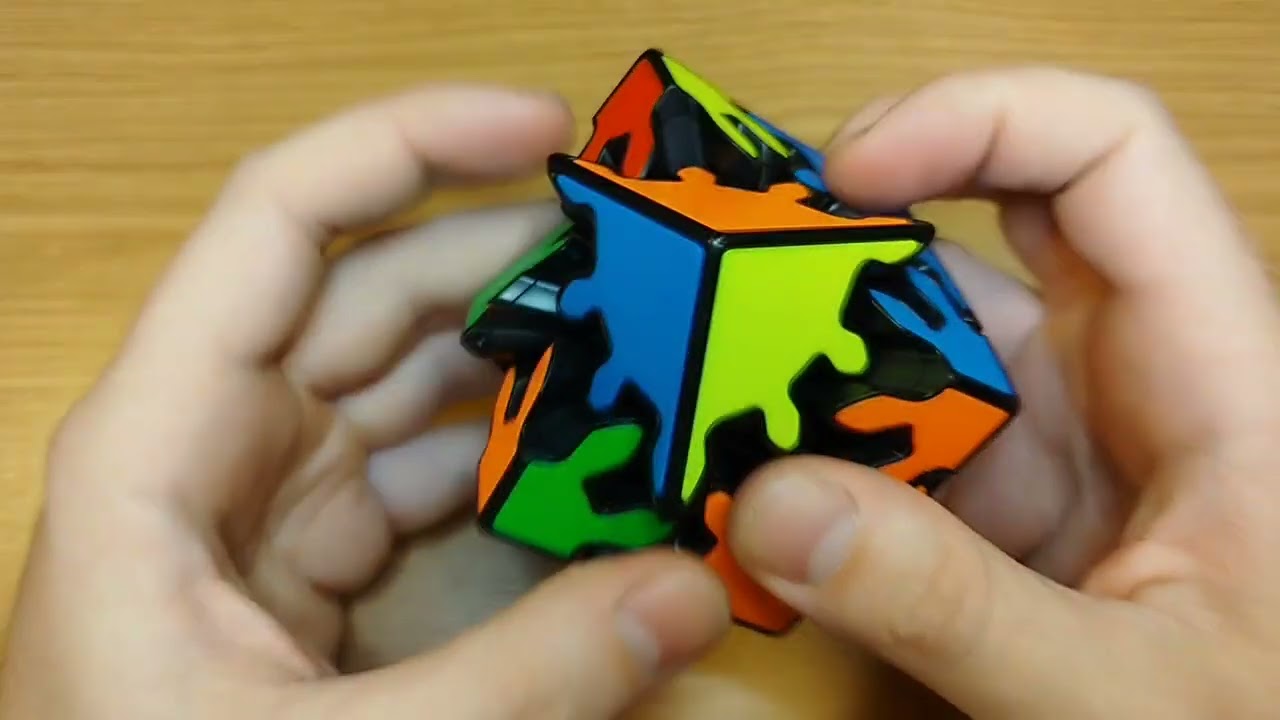 Коллекция головоломок. Часть 104. QiYi MoFangGe Gear Shift Cube 2x2