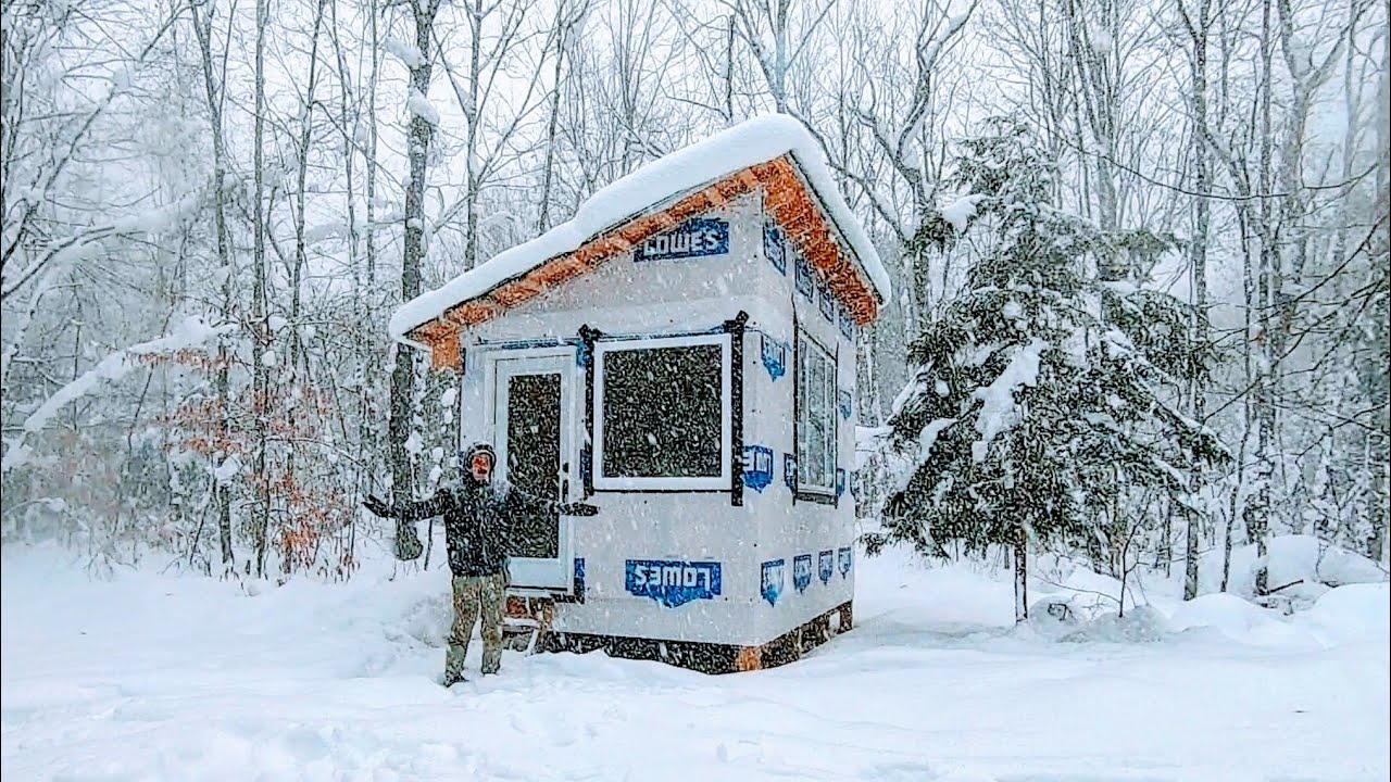 Tiny Cabin FREEZING Weather Stay.