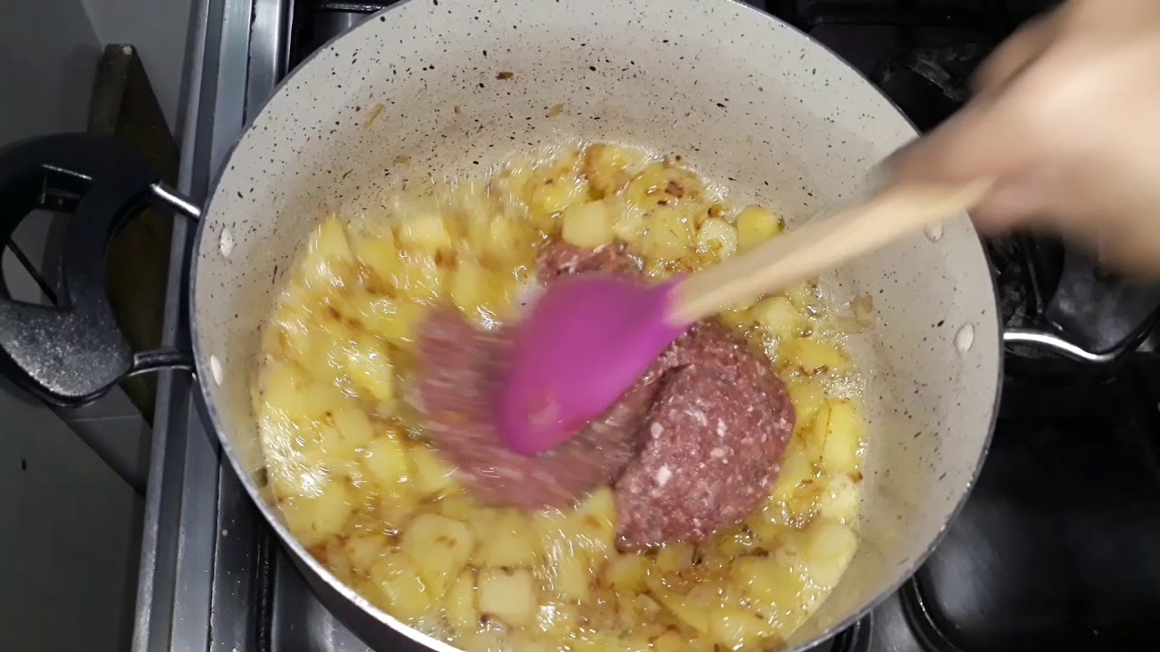 طرز تهیه دمی گوجه ساده و خوشمزه همراه با خاله سیما