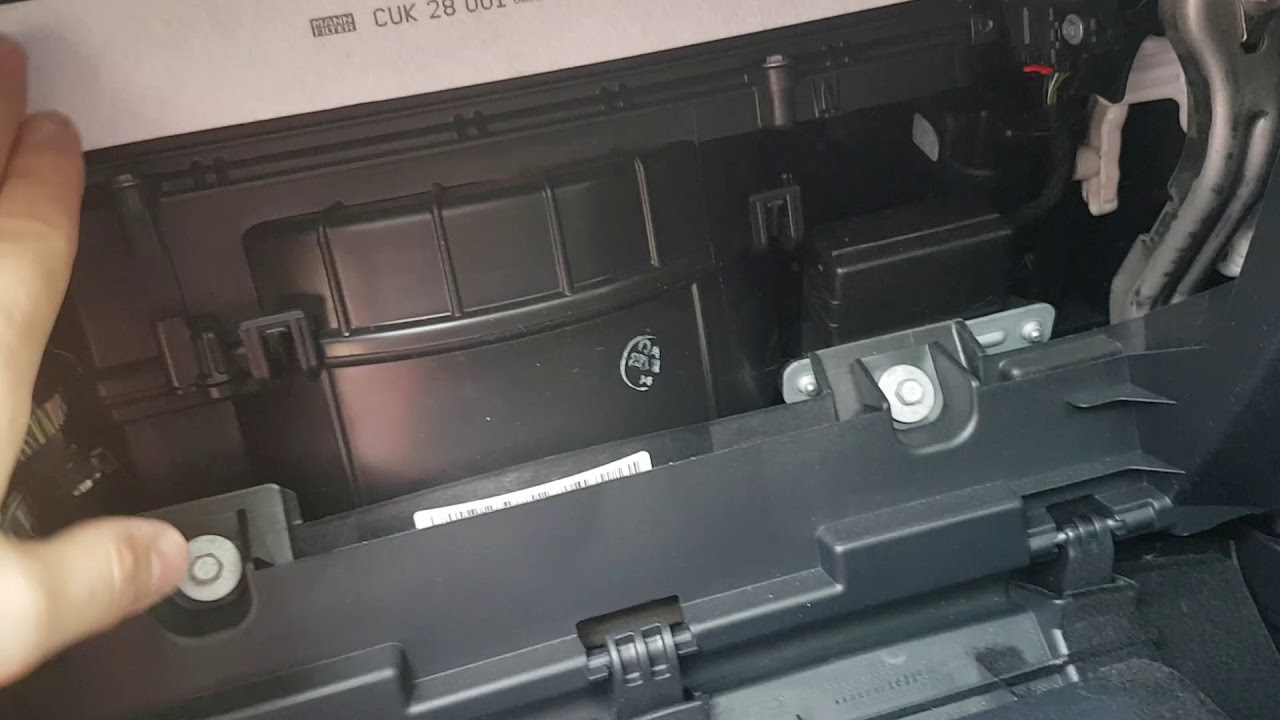 Ford Smax cabin polen filter change 2015 2016 models