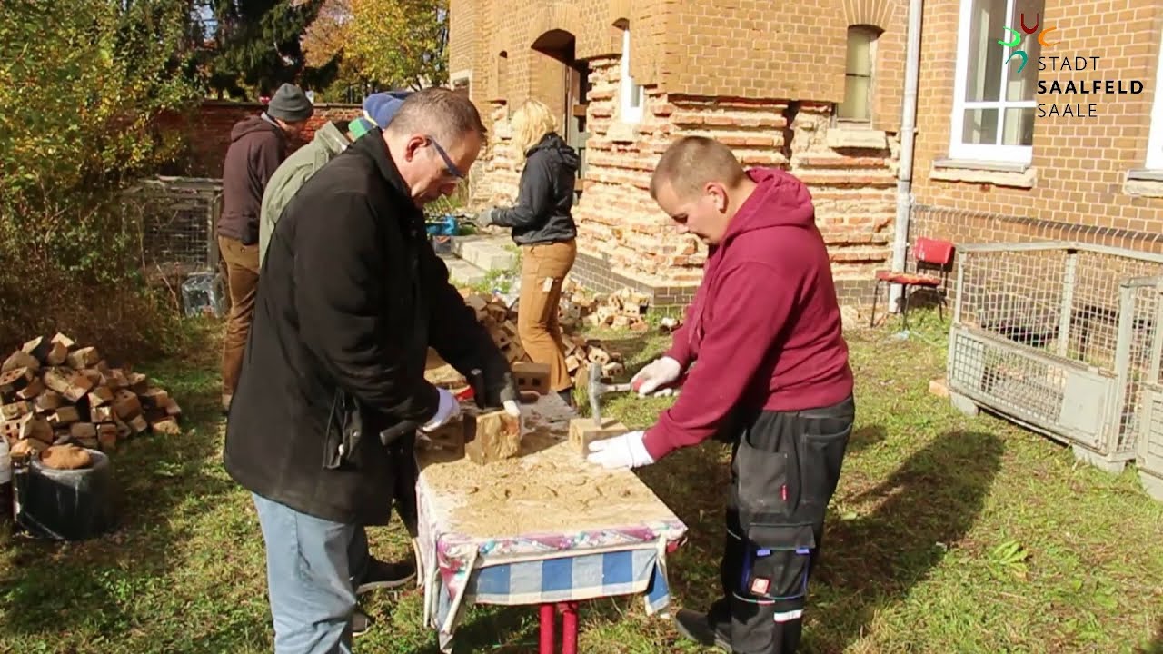 Neues Leben f&uuml;r alte Baustoffe vom Gelben Haus Auf dem Graben 6 in Saalfeld/Saale