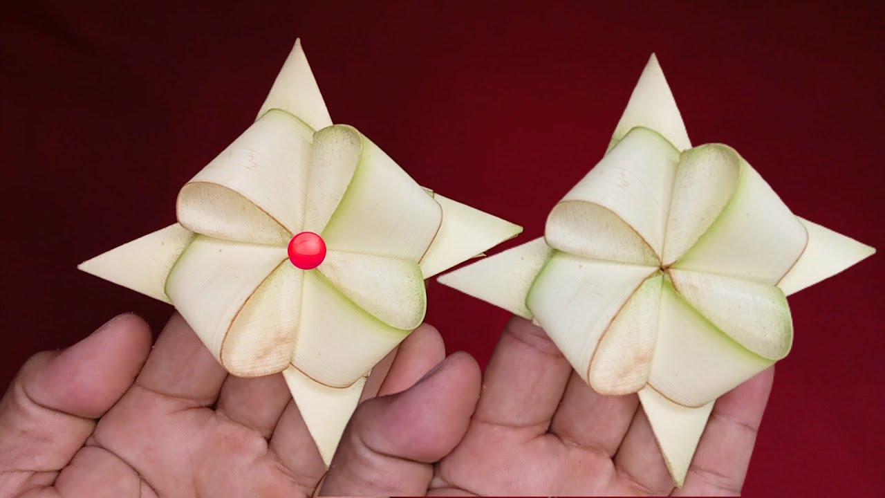 BUNGA INDAH DAUN KELAPA