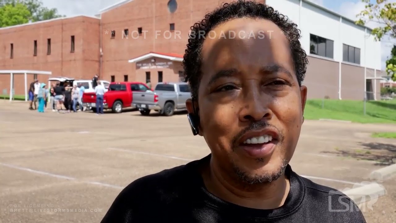 08-31-2022 Jackson, MS - water crisis - drone of incredible line for water - Interview