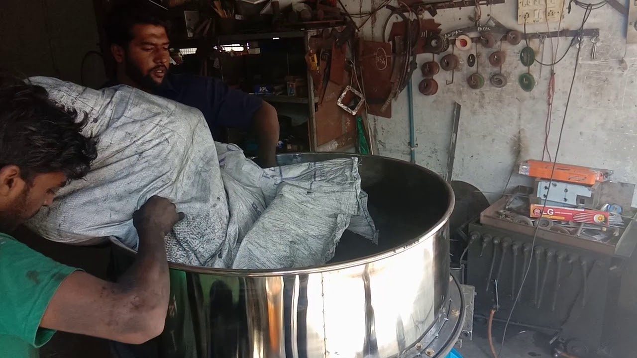 POWDER FILTERING MACHINE