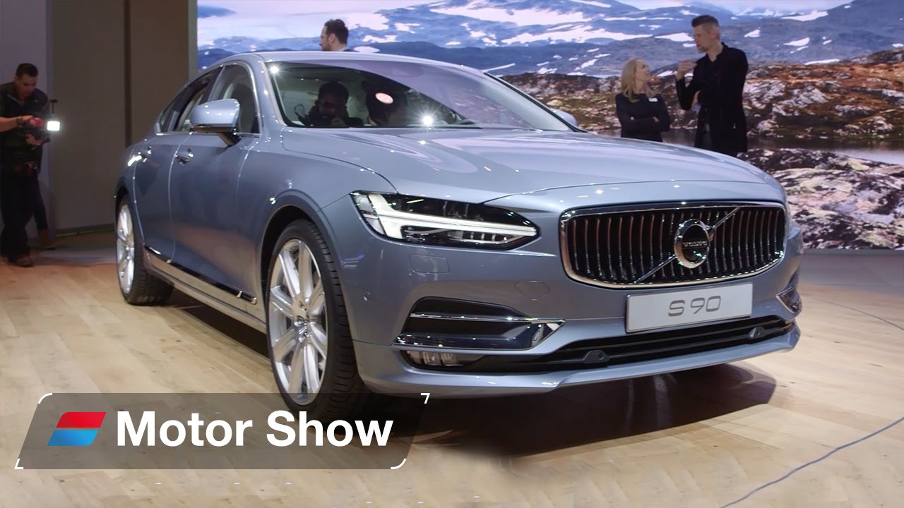 Mercedes E-Class vs Volvo S90  – Detroit Motor Show
