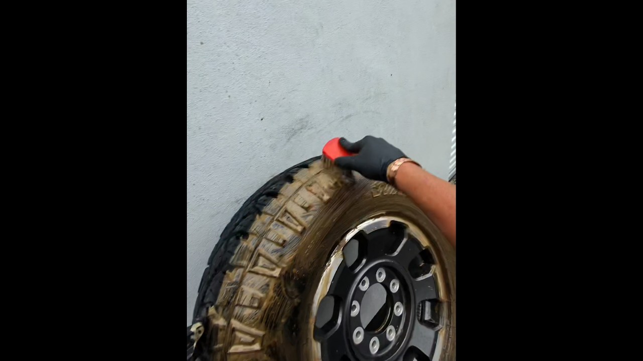Лучший очиститель шин на планете!