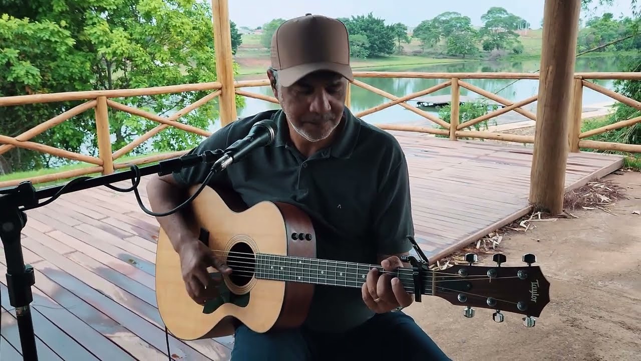 Hino 39 da Harpa Crist&atilde; - Alvo Mais Que A Neve