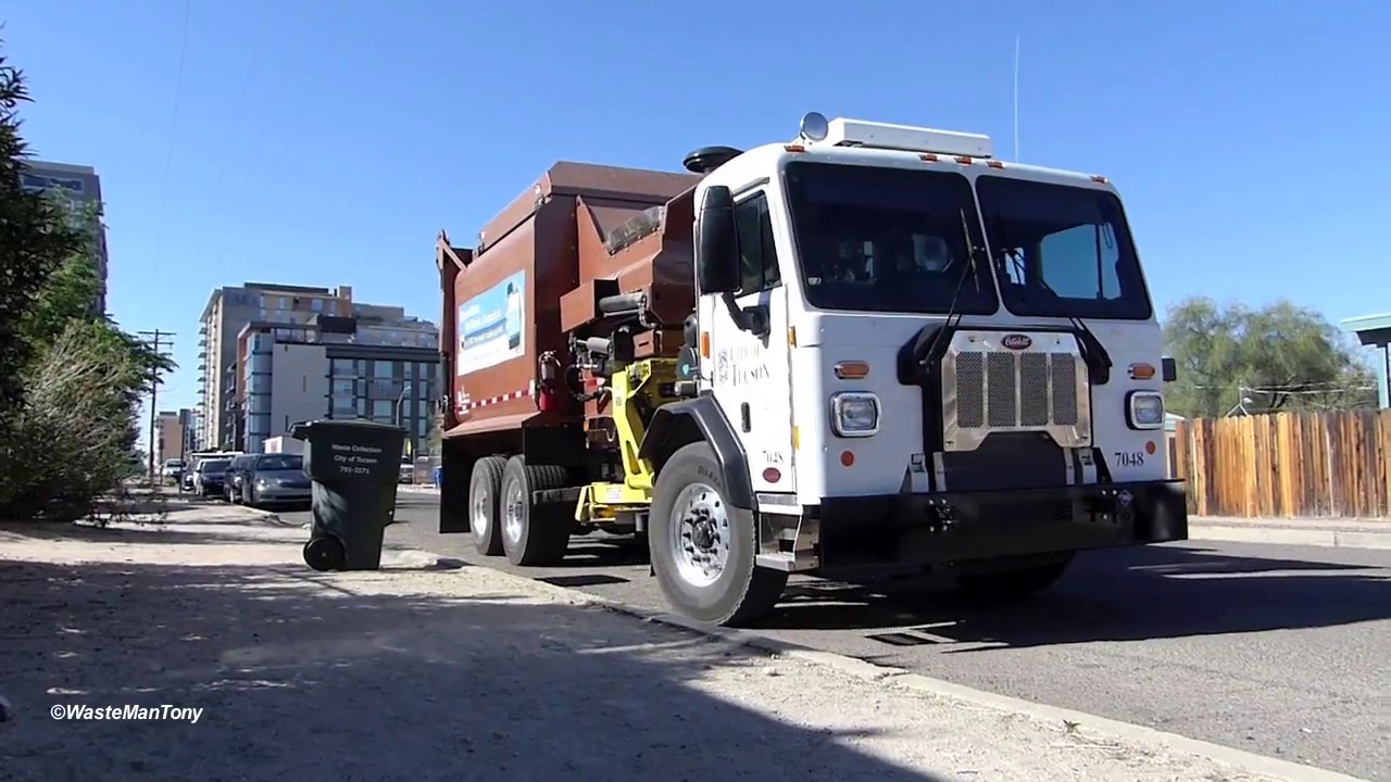 Garbage Trucks Around Arizona and New Mexico