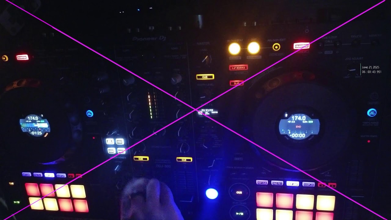 Vrchat dj portal set small technical difficlty (DnB Hard Dance High Energy Mix)