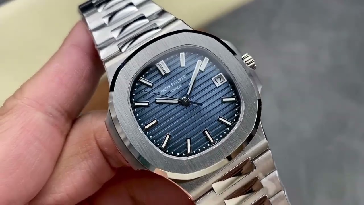 パテック フィリップの新作ノーチラス 5811/1G ブルーが登場しました！